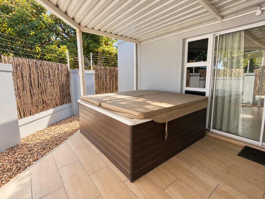 To Let 3 Bedroom Property for Rent in Parklands Western Cape